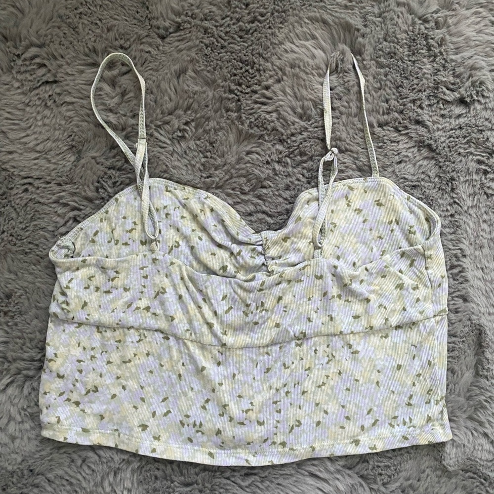 Aritzia Cropped Cami - Picture 2 of 3